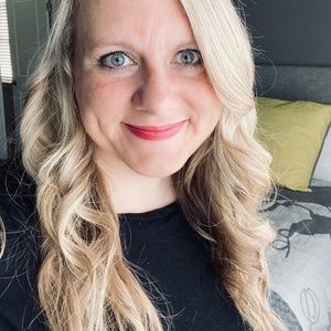 Meet your Posher, Kristin